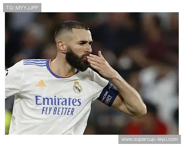 本泽马金球奖评选风波:球迷热议与争议不断 本泽马金球奖评选风波:球迷热议与争议不断